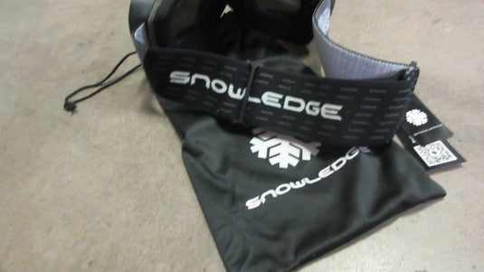 New Snowlodge Icyvanes Ski Goggles - Black/Grey