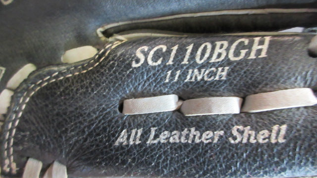 Load image into Gallery viewer, Used Rawlings Sure Catch 11" Glove - RHT
