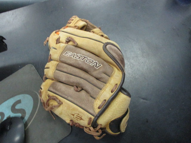 Load image into Gallery viewer, Used Easton Stealth Travel Ball 11.25&quot; Baseball Glove
