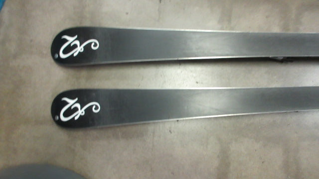 Load image into Gallery viewer, Used K2 I9 163Cm Downhill Skis with Bindings
