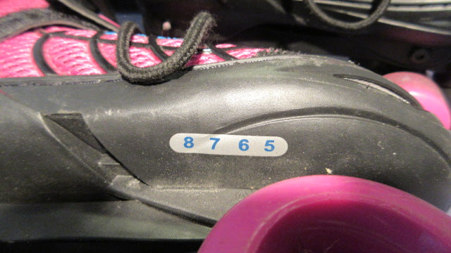 Load image into Gallery viewer, Used Schwinn Switcher Roller Skates / In Line Skates Adjustable Size 5 - 8

