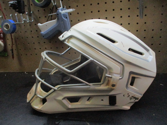 Load image into Gallery viewer, Used Rawlings CHVEL2-SR-REVB Catchers Helmet w/Mask - 6 1/2 - 7
