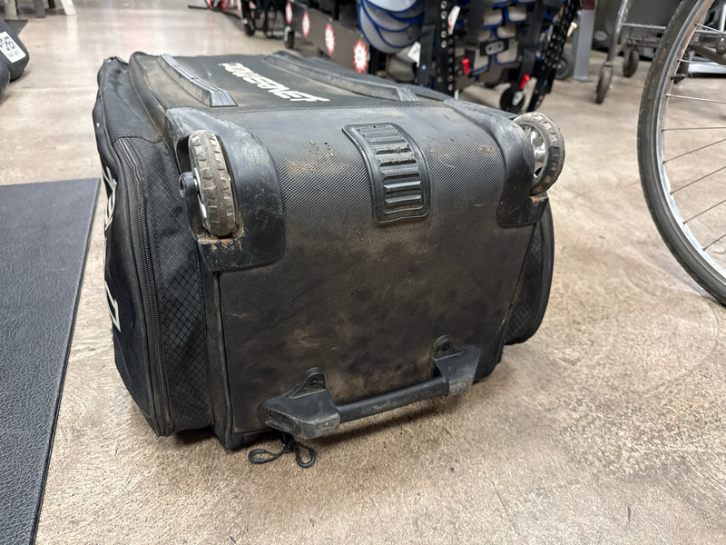 Load image into Gallery viewer, Used Powernet Optimus Catcher's Equipment Bag
