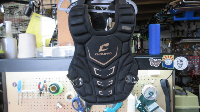 Load image into Gallery viewer, Used Champro Catchers Chest Protector
