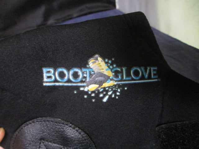 Load image into Gallery viewer, Used Neopren Ski Boot Glove - Keeps your toes Warm :)
