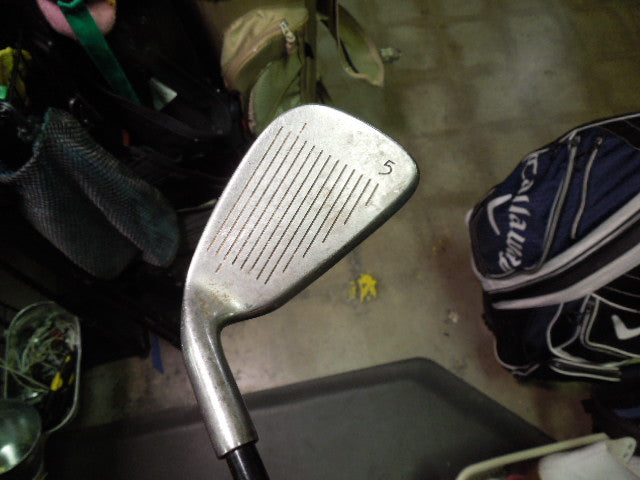 Load image into Gallery viewer, Used King Cobra ISI K Green Dot Right Hand 5 Iron
