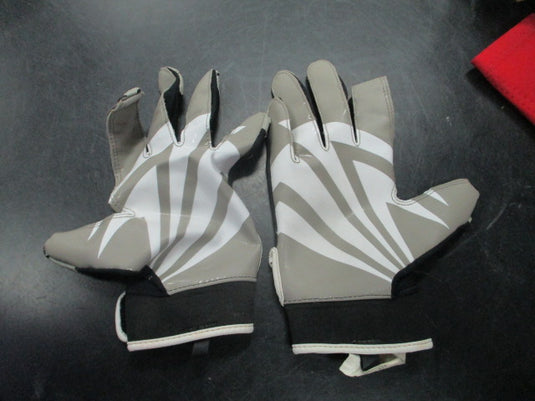 Used Wilson Receiver Gloves Youth Medium