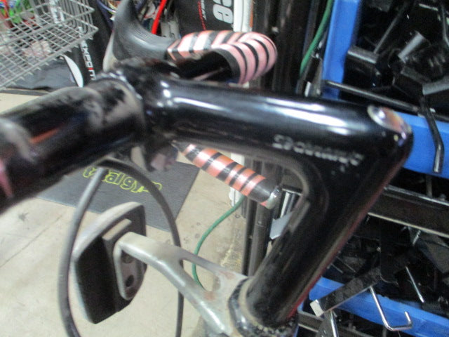 Load image into Gallery viewer, Vintage Fuji Team Fuji 22&quot; 12 Speed Road Bike
