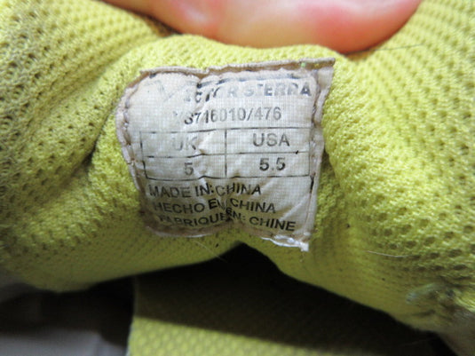 Used Victor Sierra Kids Cattura MD Soccer Cleats - Size 5.5