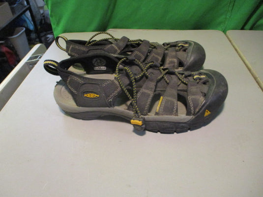 Used Keen Hiking Sandals Washable Size 8.5