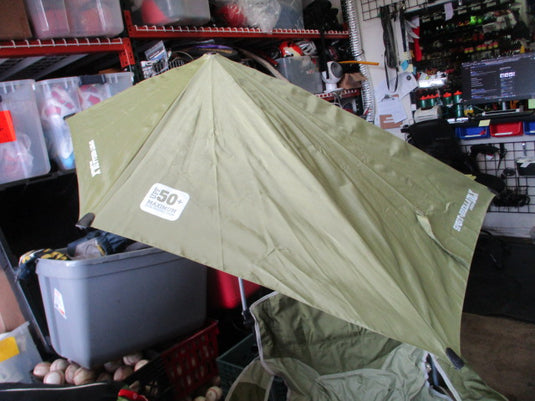 Used SKLZ Sport Brella Deluxe Chair w/ Clip-On Sun Shade