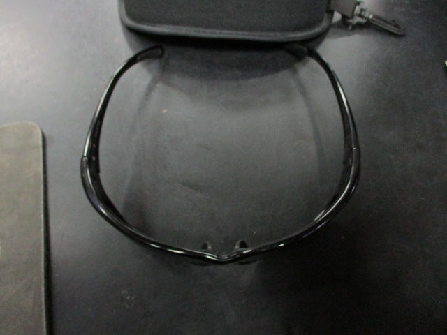 Load image into Gallery viewer, Used Bolle Recoil Sunglasses
