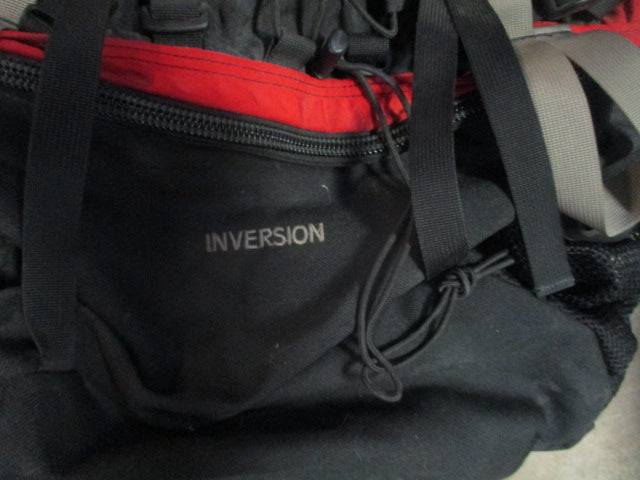 Load image into Gallery viewer, Used The North face Inversion Internal frame Hiking Backpack
