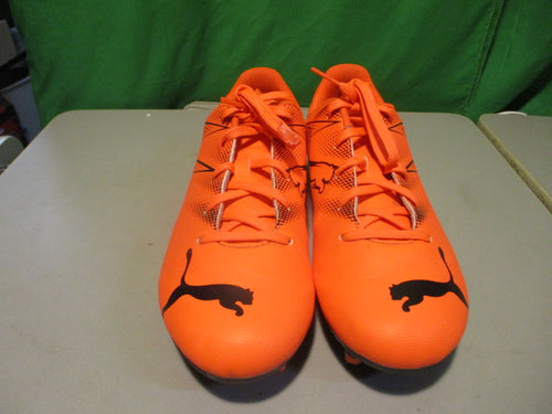 Used Puma Ultra Firm Size 6 Soccer Cleats