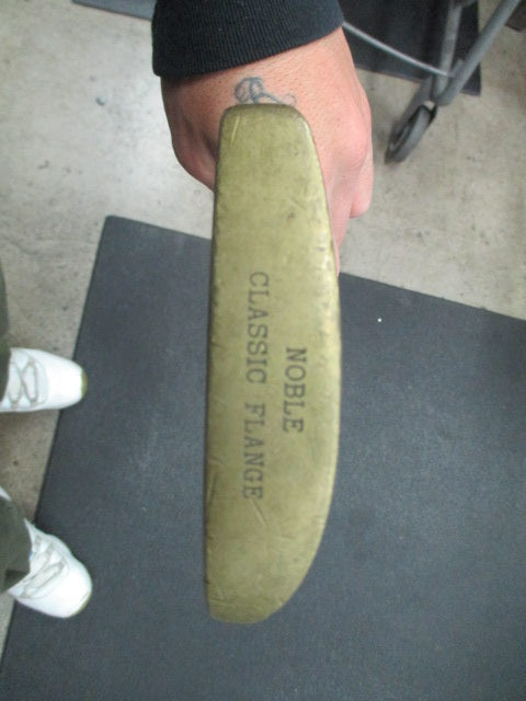 Load image into Gallery viewer, Used Noble Classic Flange 35" Putter - RH

