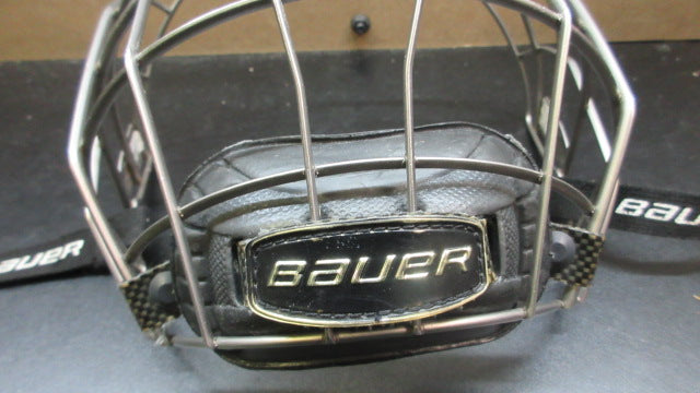Load image into Gallery viewer, Used Bauer Profile 3 Face Mask – Medium
