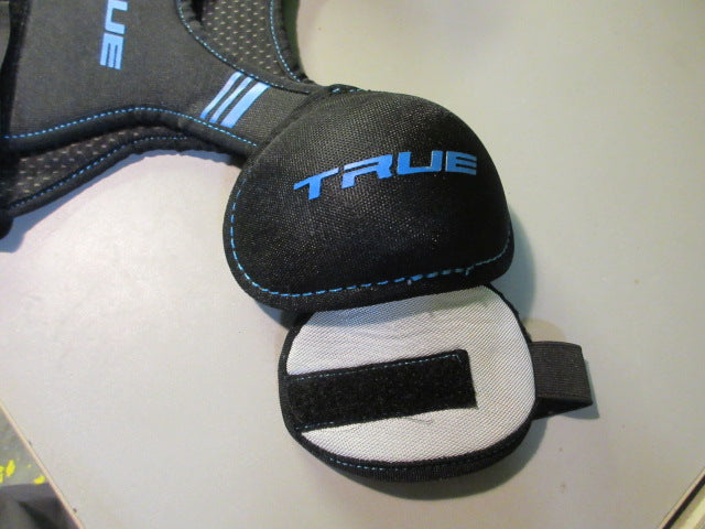 Load image into Gallery viewer, Used True Kids Size Small Ice Hockey Shoulder Pads
