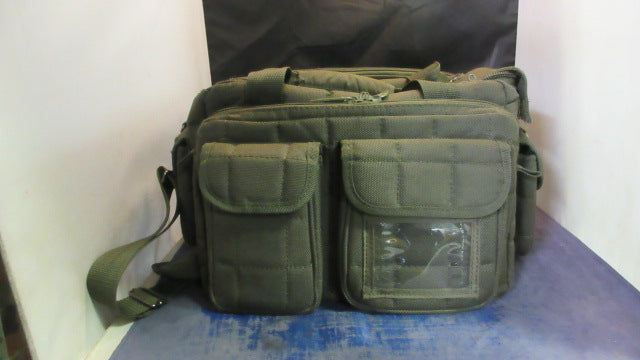 Load image into Gallery viewer, Used Explorer Green Range Bag - handle wear
