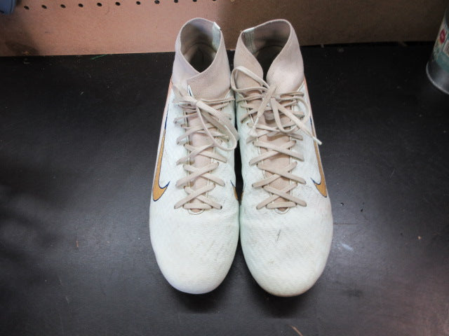Load image into Gallery viewer, Used Nike Mercurial Superfly Soccer Cleats - Size 5.5
