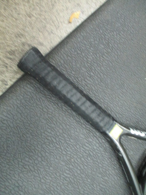 Load image into Gallery viewer, Used Wilson Hyper Hammer 5.3 27" Tennis Racquet
