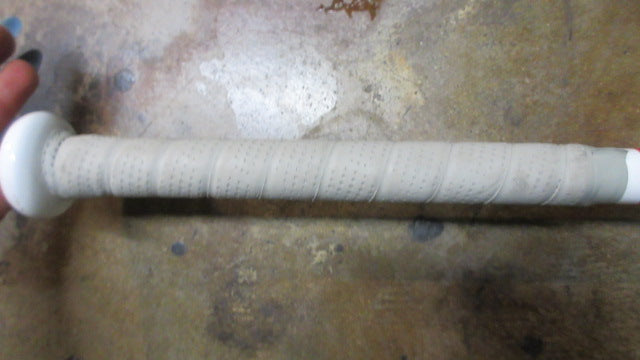 Load image into Gallery viewer, New Easton Ghost 28" -11 USSSA Aluminium Fastpitch Softball Bat
