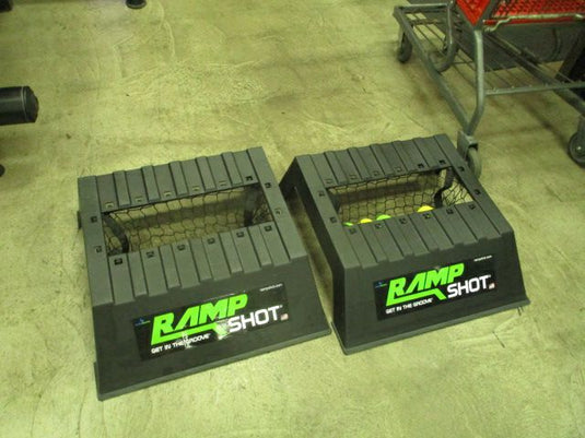 Like New Rampshot Ball Toss Yard Game