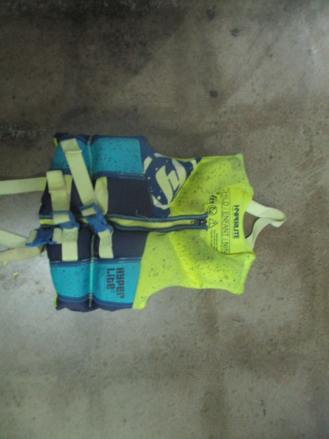 Load image into Gallery viewer, Used Hyperlite by Wake Co Toddler Life Vest Size 33 - 55 lbs

