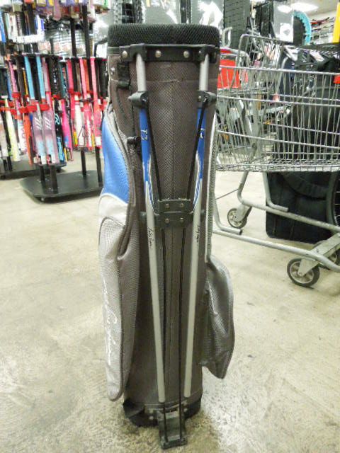 Load image into Gallery viewer, Used Walter Hagen T3 Lady Hagen 8pc Right Hand Golf Club Set 7-9 i, 4-6h, 3w, 1d
