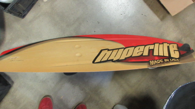 Load image into Gallery viewer, Used Hyperlite Fluid 137cm Wakeboard *Missing Fin*
