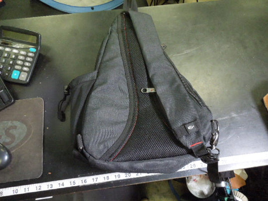 Used Swiss Tech Black Sling Shoulder Bag