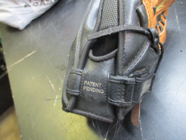 Load image into Gallery viewer, Used Champro AP-465 9.5"  Leather Glove - RHT

