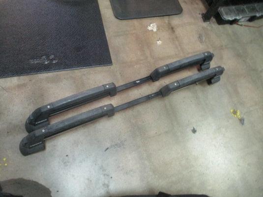 Used Thule Sweden Ski/Snowboard Roof Rack W/ Keys