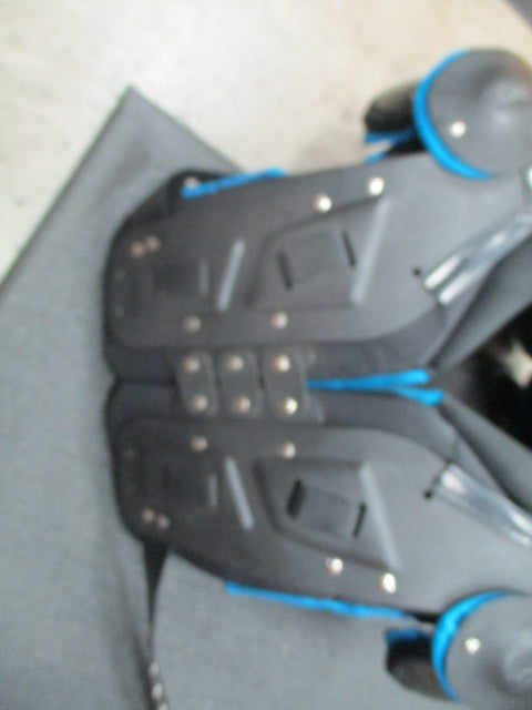 Load image into Gallery viewer, Used Champro Gauntlet 3 Football Shoulder Pads Size - Adult Small
