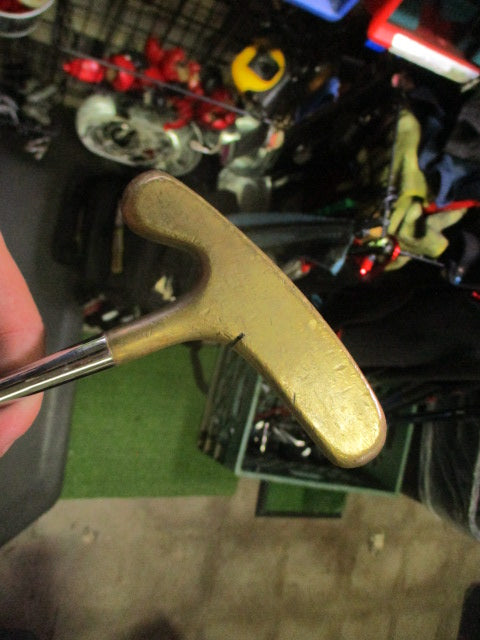 Vintage Brass Acushnet Bullseye Standard Right Hand Golf Putter