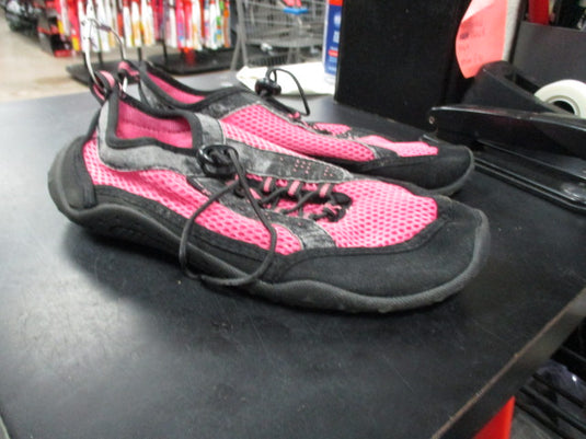 Used OP Youth Water Shoes Size Y4/Y5