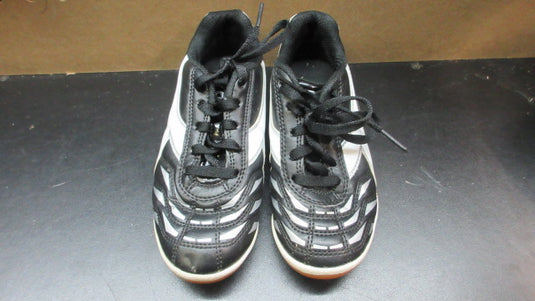 Used Diadora Men's Capitano ID Indoor Soccer Shoes - Size Youth 12