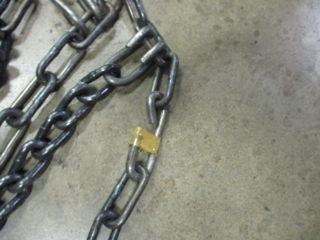 Load image into Gallery viewer, Used Quik Grip Tire Chains (1 Pair) (See Photos For Size)
