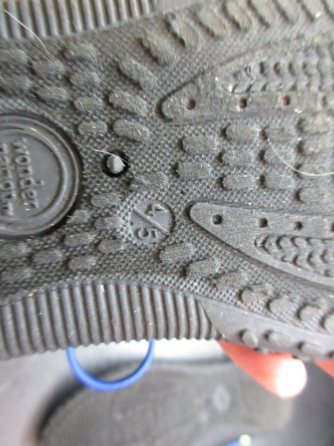 Used Wonder Nation Water Shoes - Size 4/5