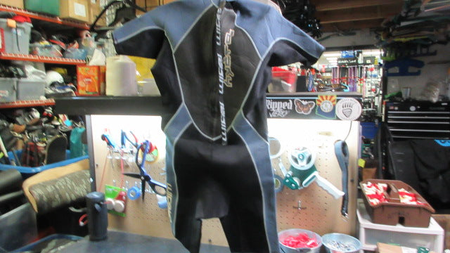 Load image into Gallery viewer, Used The Realm Shorty Wet Suit - Size XL
