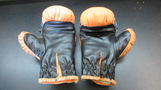 Used Franklin 1785 Sugar Ray Leonard Boxing Gloves - 8oz Youth *Ripped Middle*