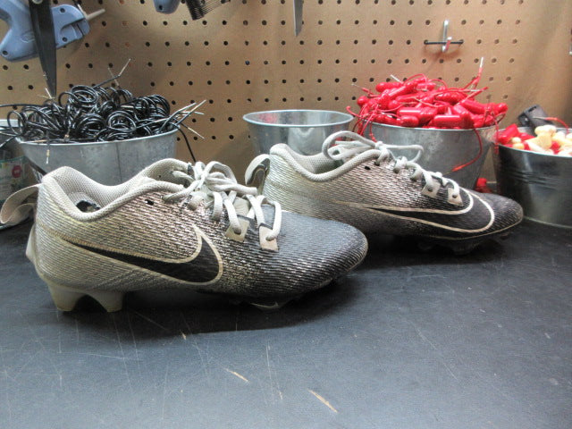 Load image into Gallery viewer, Used Nike Vapor Edge Speed 360 Football Cleats - Size 8
