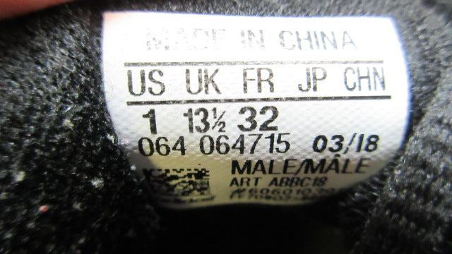 Load image into Gallery viewer, Used Adidas Soccer Cleats - Size 1
