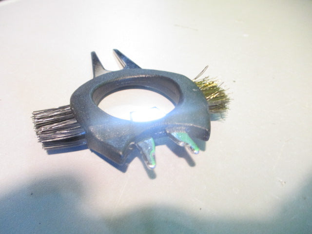 Load image into Gallery viewer, Used  Multi-Function Golf Fork Divot Repair Tool Putting Cleaning Brush Cleaner
