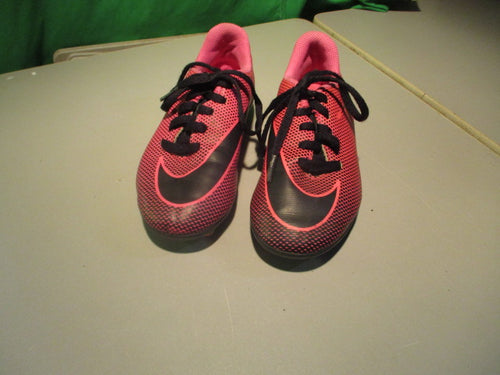 Used Youth Nike Cleats Size 12C