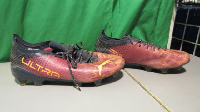 Load image into Gallery viewer, Used Puma Ultra 2.4 FG Matryx Pro - Size 9.5
