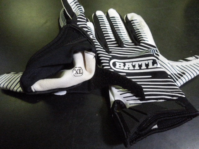 Load image into Gallery viewer, Used Battle Kaleidoscope Doom 1.0 Receiver Gloves Size XL
