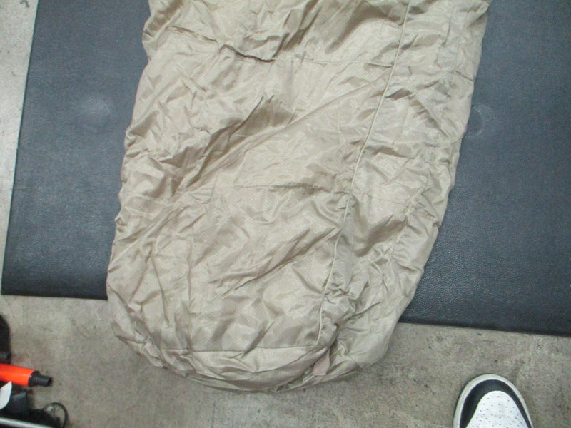 Load image into Gallery viewer, Used Sungpak Sleeper Lite 32 Deg Camping Sleeping Bag
