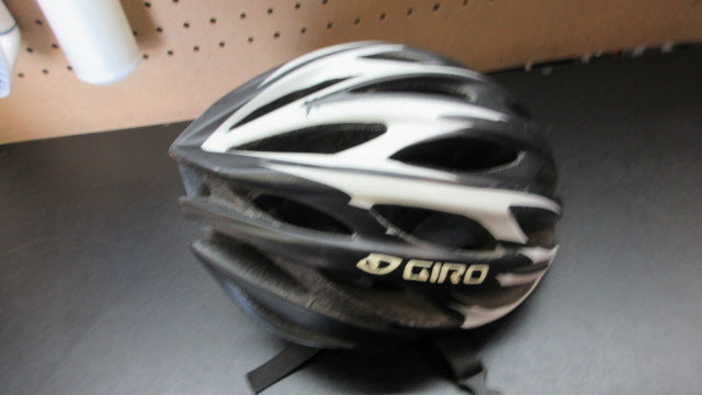 Load image into Gallery viewer, Used Giro Cycling Helmet
