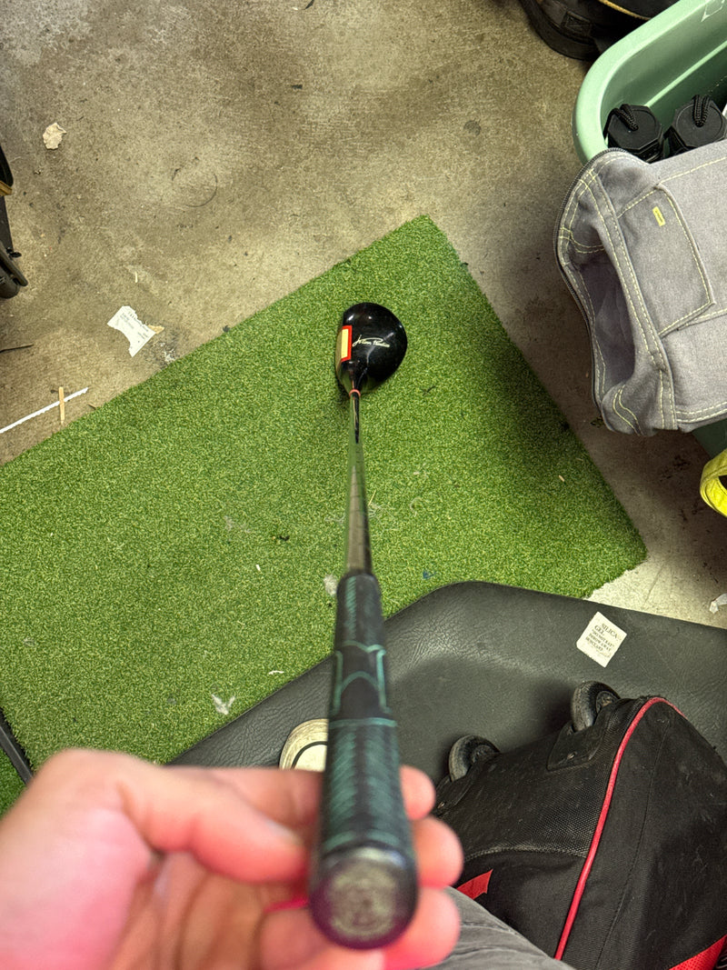 Load image into Gallery viewer, Vintage Kroydon Astrolon Reg. A6305 Right Hand #3 Wood
