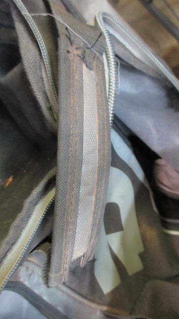 Load image into Gallery viewer, Used Demarini Momentum Wheeled Bag - Zipper problems &amp; wear
